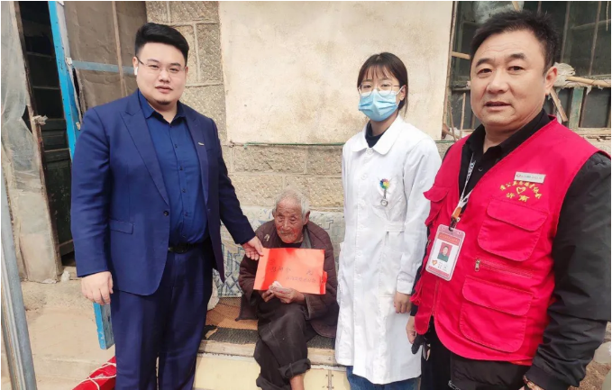 愛在重陽節,慰問暖人心 愛在重陽節,慰問暖人心