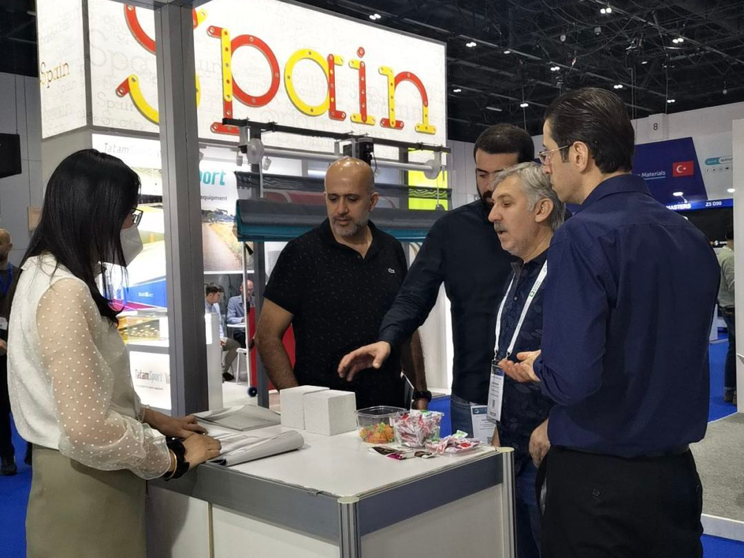 東岳機械赴迪拜參加THE BIG 5展覽會取得圓滿成功 東岳機械赴迪拜參加THE BIG 5展覽會取得圓滿成功